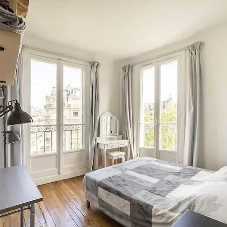 Panoramique Eiffel-tour Appartement *